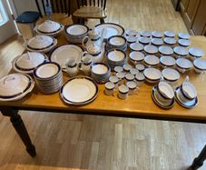 Dinner Service - China - Royal Grafton - 130 Pieces