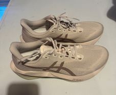 Asics Novablast 6