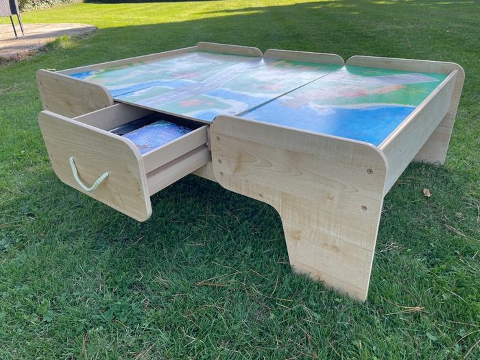 Train Table
