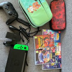 Nintendo Switch  - Pro Controller + 5 Games