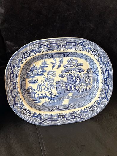 Vintage / Antique x2 Medium Size Blue Willow Oval Serving Platters