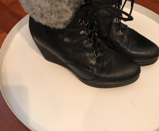 ladies leather Carl Scarpa boots size 5