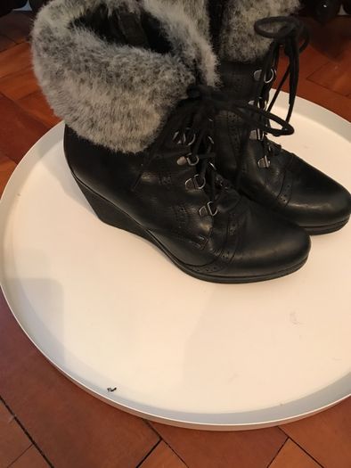 ladies leather Carl Scarpa boots size 5