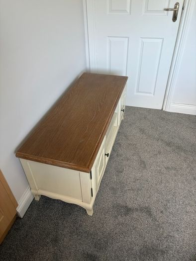 Cream & Oak TV Unit / Entertainment Cabinet