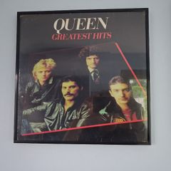 Queen FRAMED ALBUM - Greatest Hits - 1981 - framed album cover