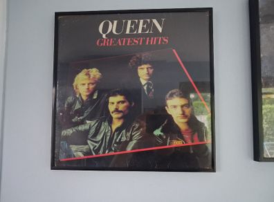 Queen FRAMED ALBUM - Greatest Hits - 1981 - framed album cover