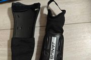 Shinguards JANUS size M 130-150cm