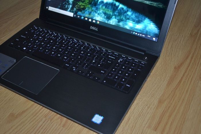 Dell Vostro 5568 Core i5 Laptop DDR4 with HDMI + Microsoft Office