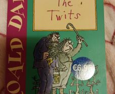 Roald Dahl ;  (1416)  1