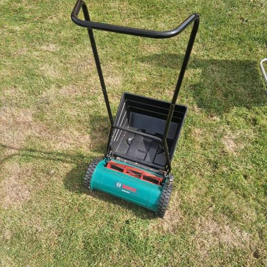 Push lawnmower