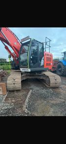 2018 hitachi 225 -6