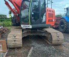 2018 hitachi 225 -6
