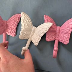 Butterfly hooks