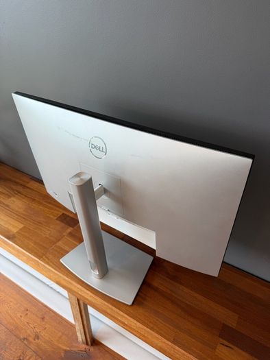 Dell 27" 4K Monitor U2723QE