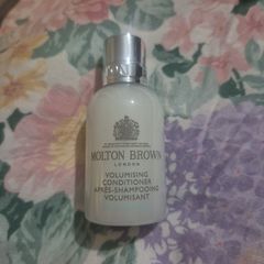 Molton Brown Volumising Conditioner with Kumudu