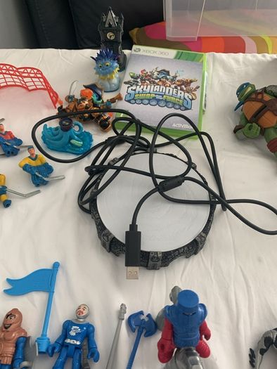 toys