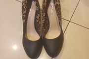 Creamy Moda  Shoes.   S.40- 6.5-7. NEW.