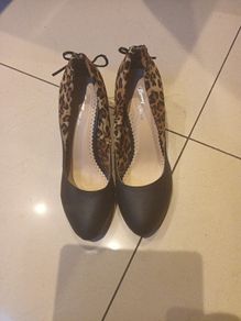 Creamy Moda  Shoes.   S.40- 6.5-7. NEW.