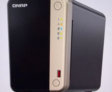 QNAP TS-264  16Gb NAS Tower Ethernet LAN Black, Gold N5095