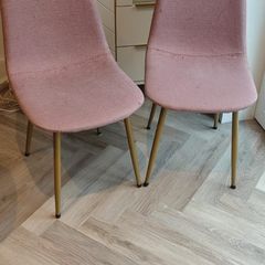 Free set of 4 Chairs
