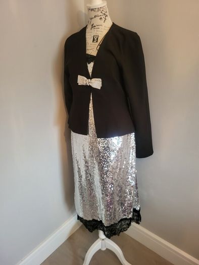 suit dress abd jacket