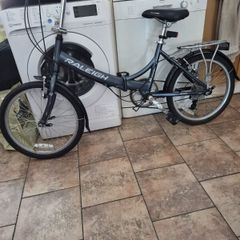 Raleigh Evo 7sp  Foldup bike