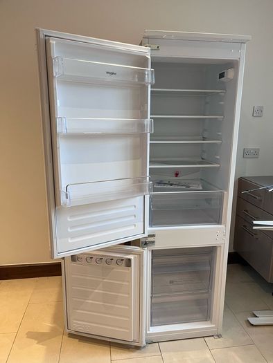 Integrated Whirlpool 6sense fridge freezer 70/30 Split