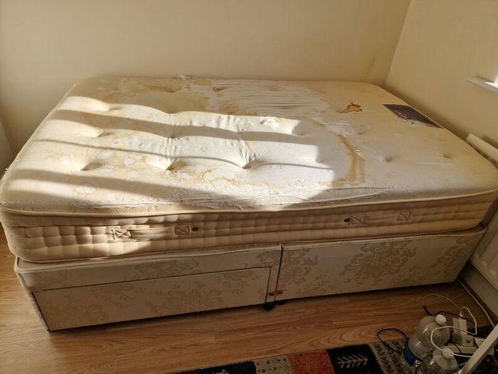 Small Double Divan Bed Base with 2 Drawers & Vono Mattress