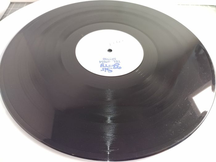 Sir Gerry - You're Not Alone - Late 90s Trance Belter! Huge Dublin Classic!! Not To Be Missed!