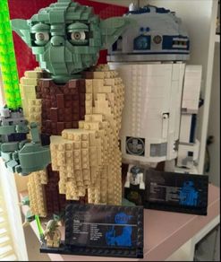 lego Star Wars R2D2 and Yoda