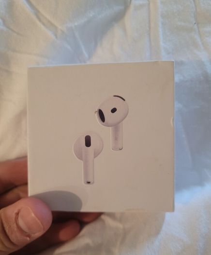 Airpods 4