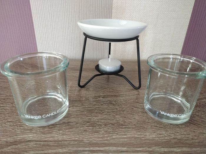 Yankee Candle Glass Votive Holders and Ceramic Tart Burner and Tea Light
