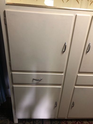 Vintage 1950's/60's Kitchen Dresser