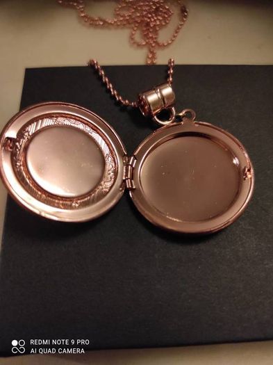 Handmade rosegold robin locket