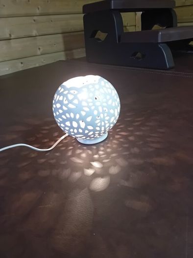 Table lamp