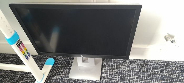 HP Monitor