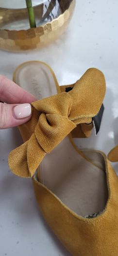 MANGO mustard suede mules with bow tie detail - Sz 41 - Fit 7.5 to 8 UK - Bnwt Rrp 59.99