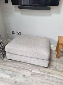 FAYE Footstool