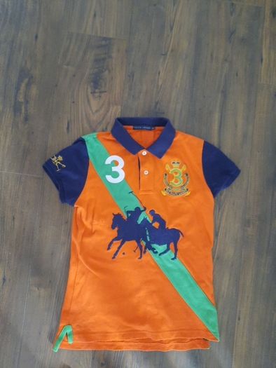 Ralph Lauren tshirt boys size M age 10years