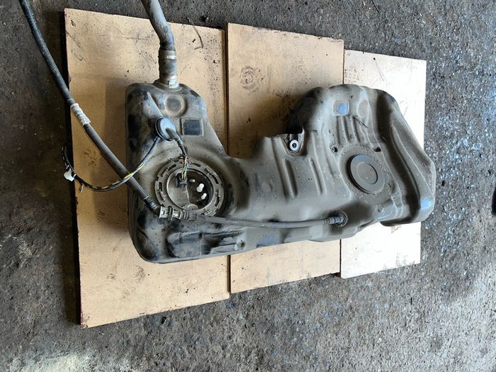 BMW F31 318d F30 F34 F32 F33 F36 Fuel Tank Plastic 7344067 7342629