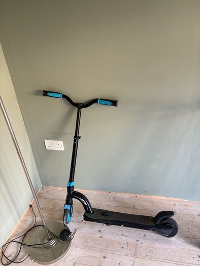 boys electric scooter