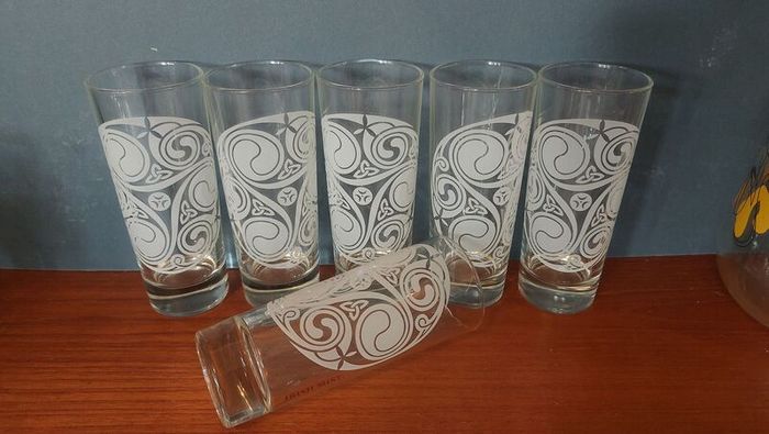 Fabulous Set of Six Vintage Irish Mist Celtic Design Etched/Frosted Highball Glasses, Made in Italy, Mint Condition