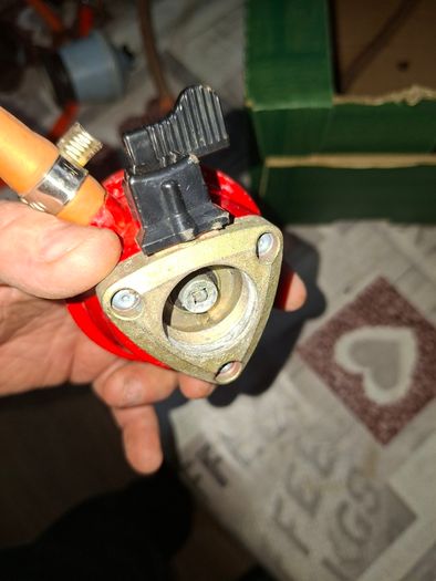 Bottle Gas Regulators Price is for 1 only Postage Available