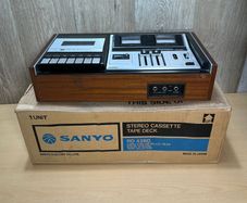 SANYO RD-4260 Stereo Cassette Deck Metallic Dolby - Boxed