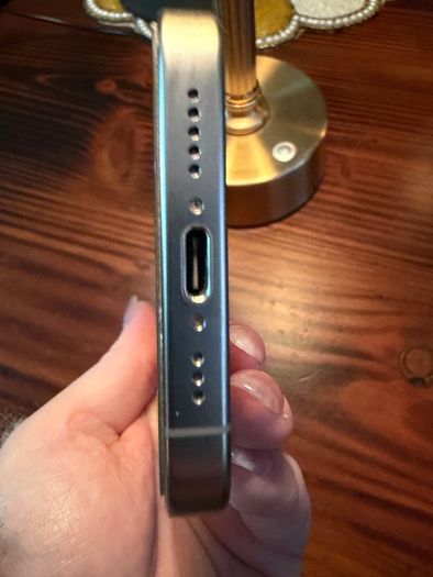 Apple iPhone 15 Pro 128GB Natural Titanium Unlocked