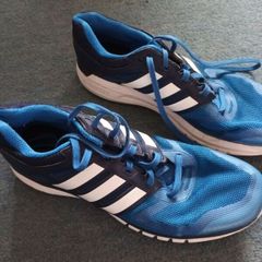 Adidas running size 11