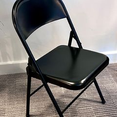18 x Black metal folding chairs