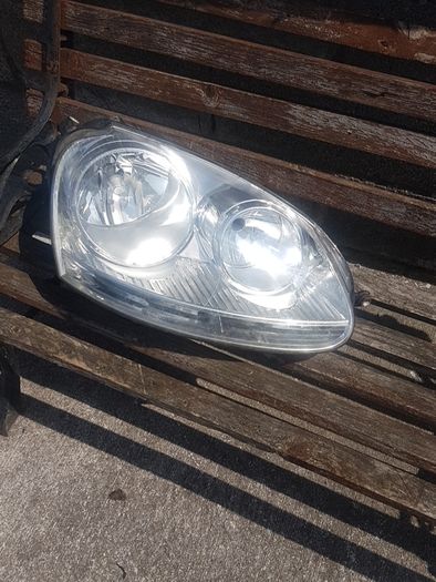 vw Golf headlight