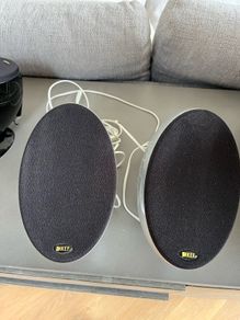 2 standing or wall mounted Kef speakers