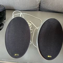 2 standing or wall mounted Kef speakers